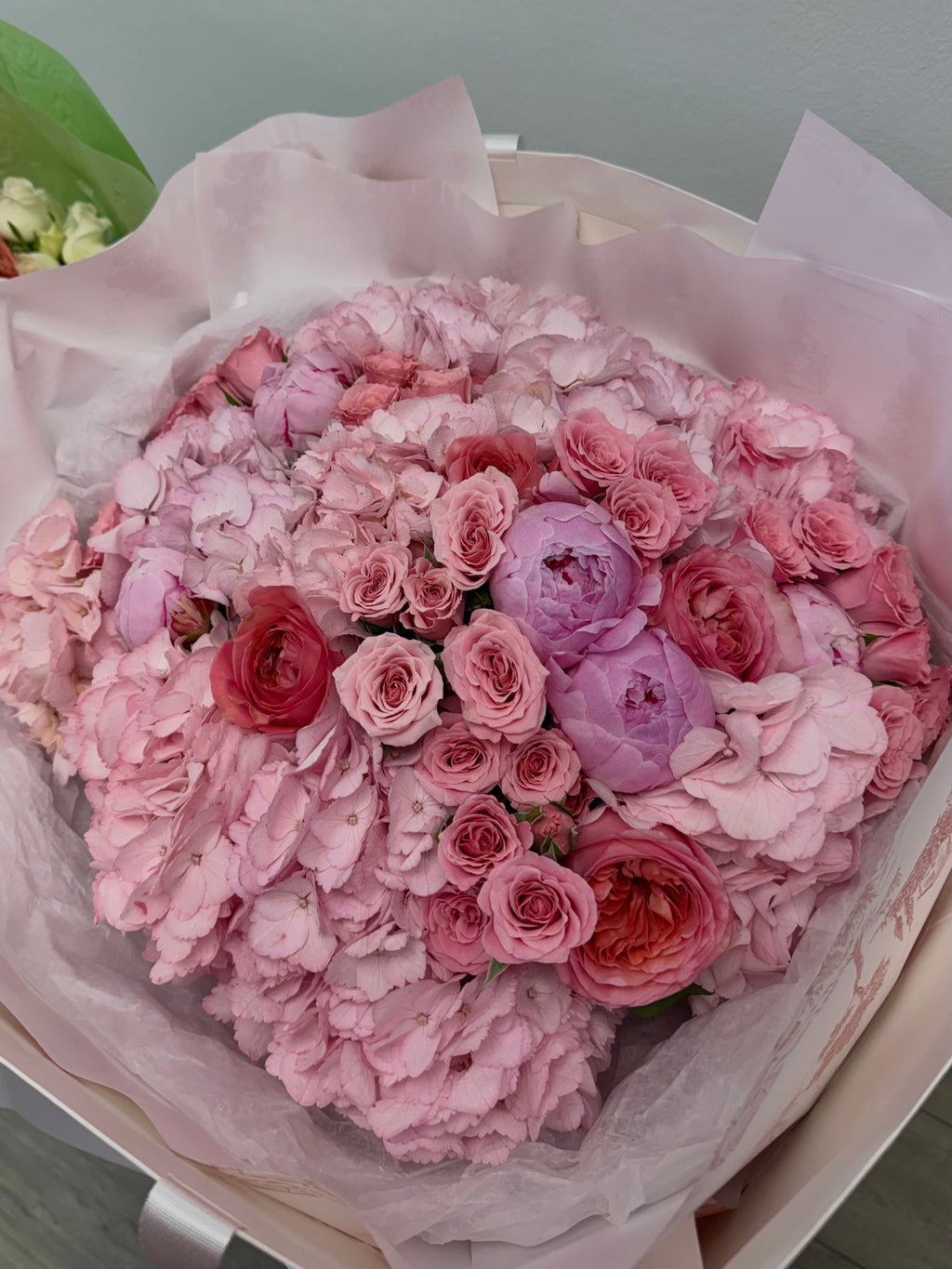 Mix bouquet of hydranges, peonies & spray roses