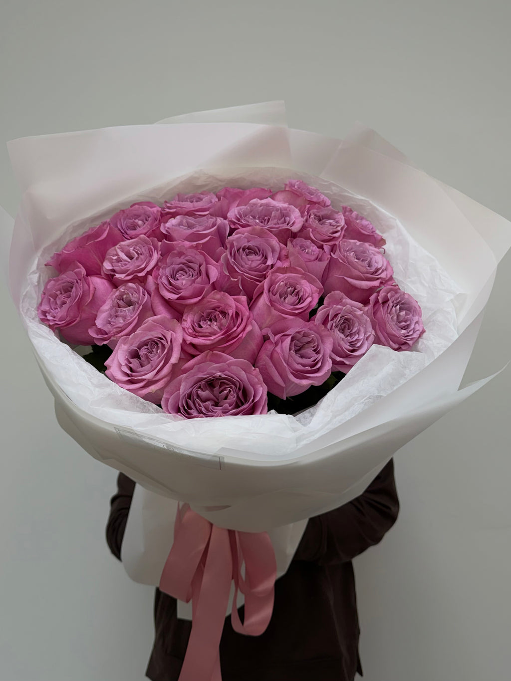Mono bouquet of 25 purple roses