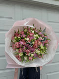 Mono bouquet with tulips in three shades