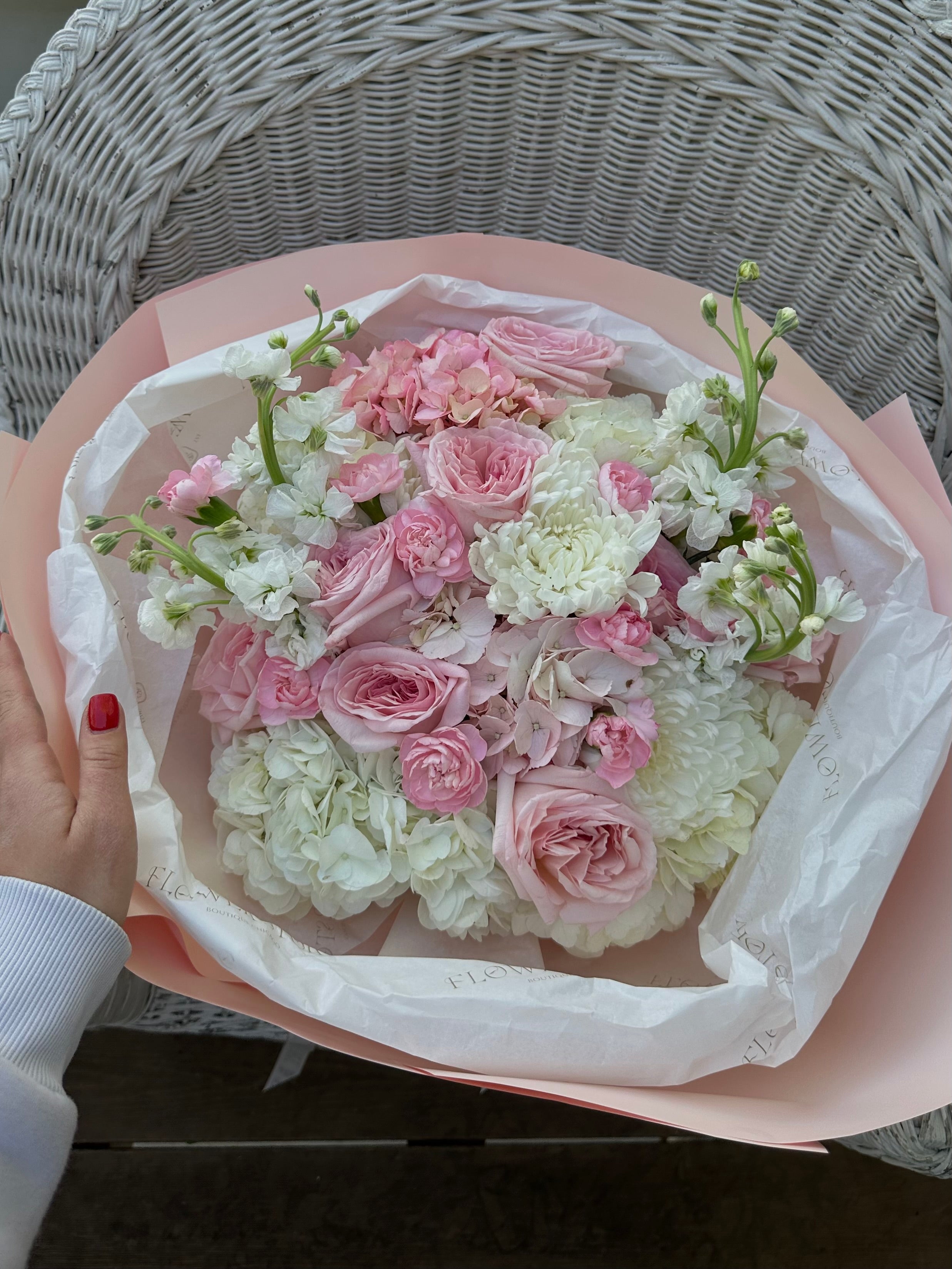 Mix bouquet with Pink O’Hara roses, hydrangeas & stocks