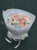 Premium mono bouquet of spray roses