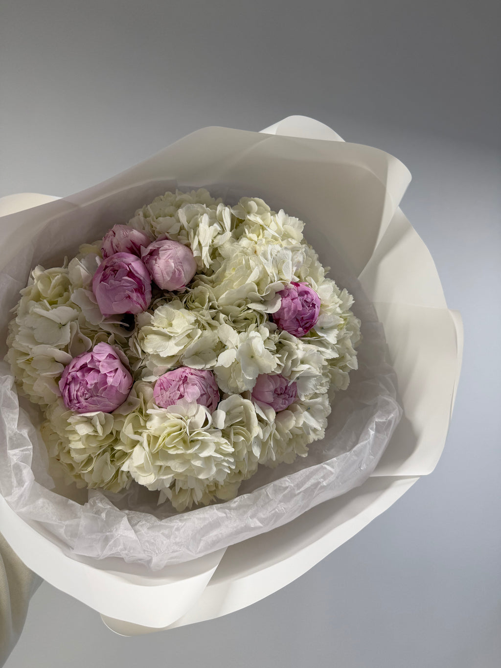 Bouquet with white hydrangeas & pink peonies