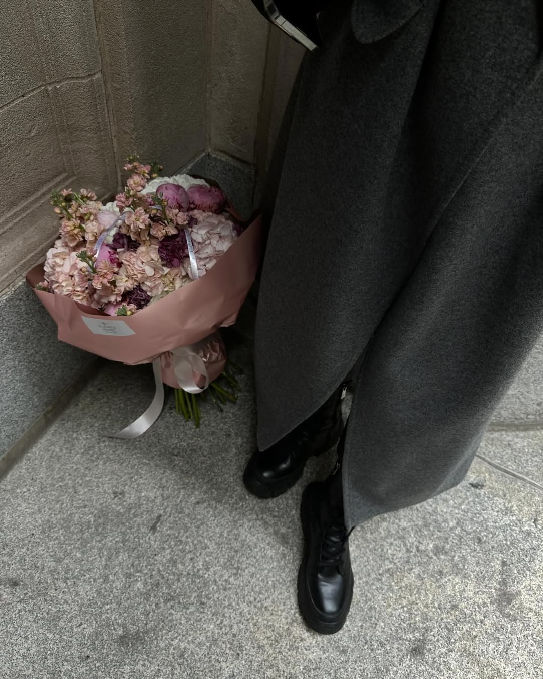 Mix bouquet of stock, peonies & hydrangeas